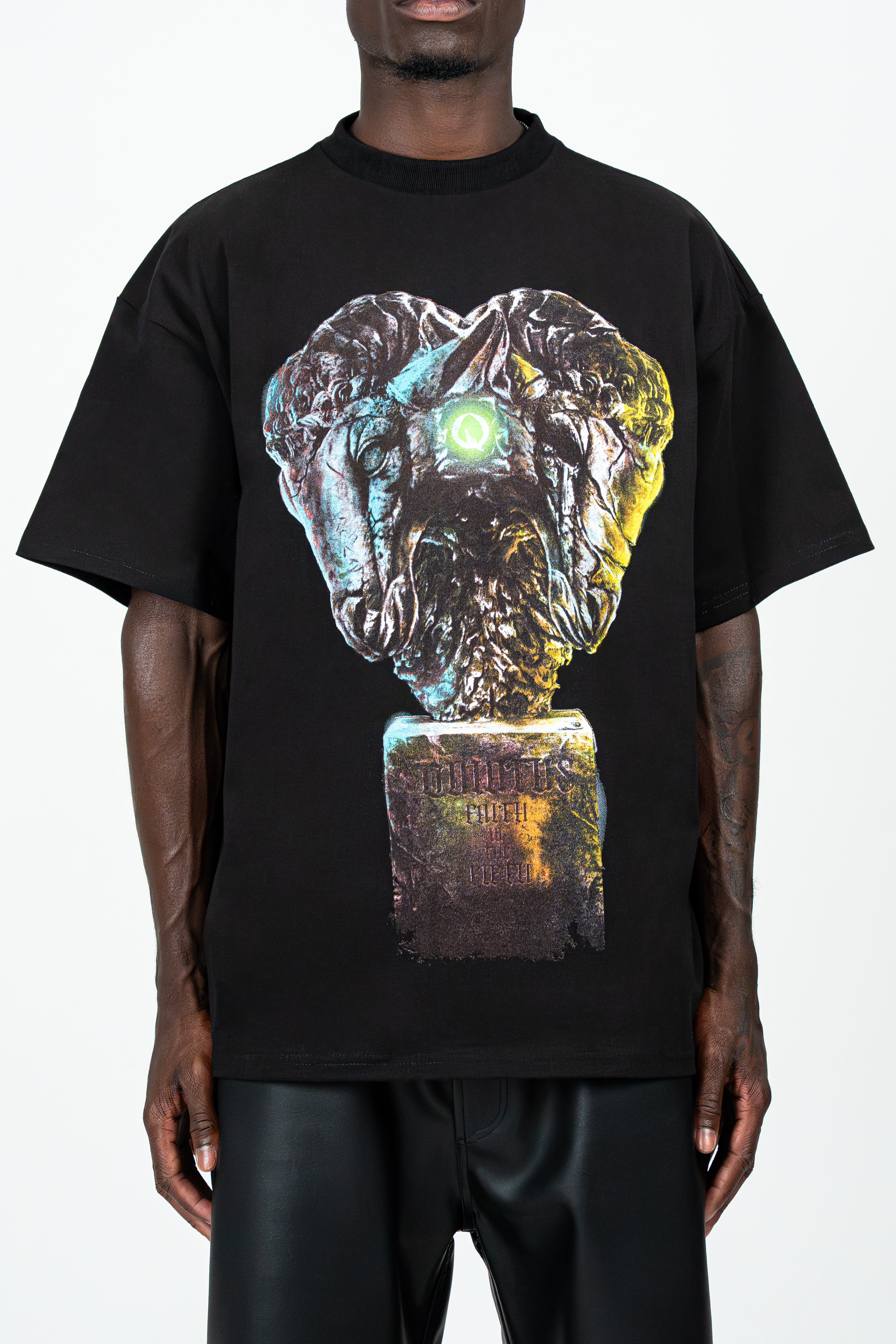 STATUE OVERSIZED T-SHIRT